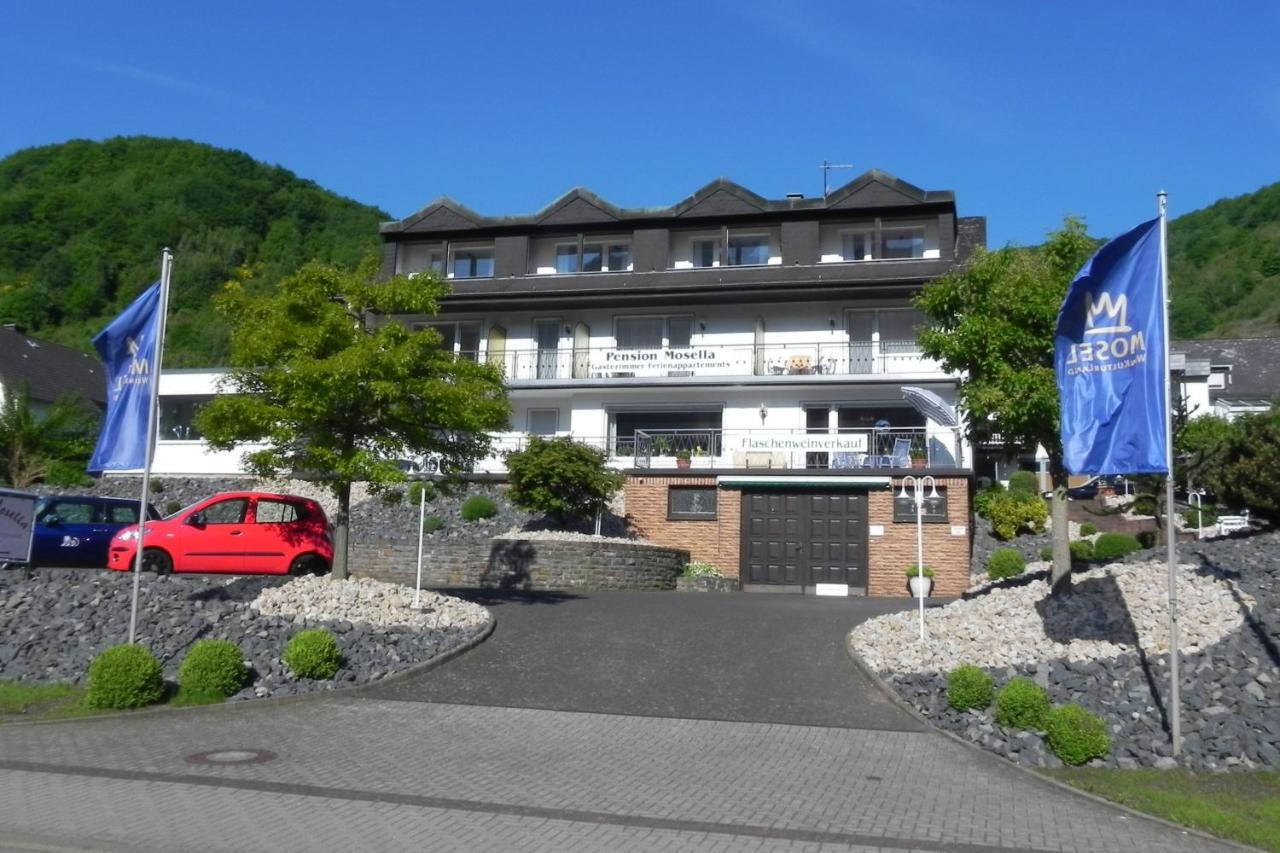 Pension Mosella, Gaestezimmer Sankt Aldegund Bagian luar foto
